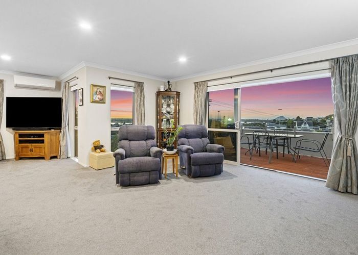  at 8 Utopia Park Heights, Welcome Bay, Tauranga, Bay Of Plenty