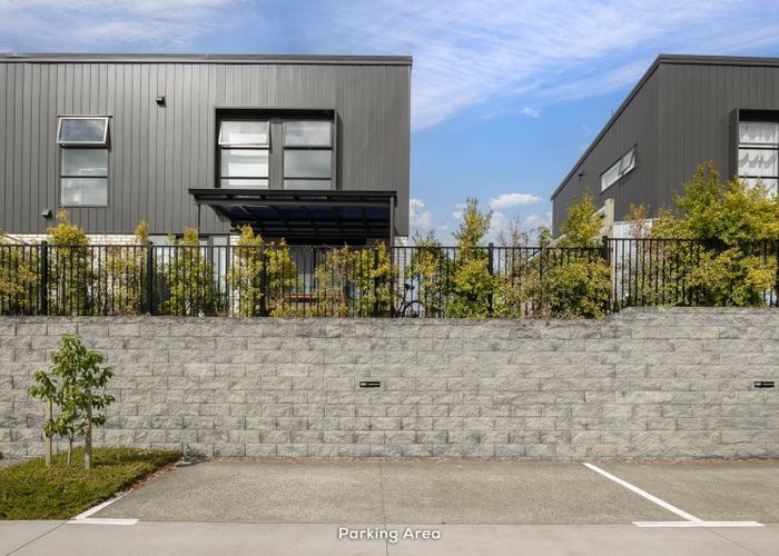  at 104/5 Tobruk Road, Panmure, Auckland City, Auckland