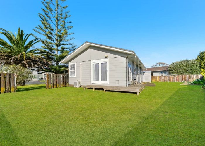  at 1 Crampton Place, Manurewa, Manukau City, Auckland