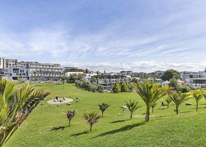  at 2D/121 Newton Road, Eden Terrace, Auckland