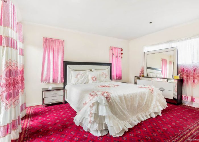  at 16A Albert Road, Kelston, Auckland