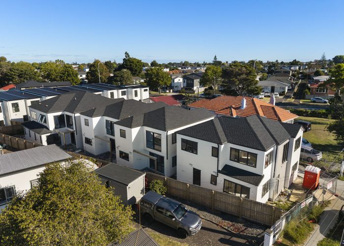  at 5/35 Royton Avenue, Mangere East, Manukau City, Auckland