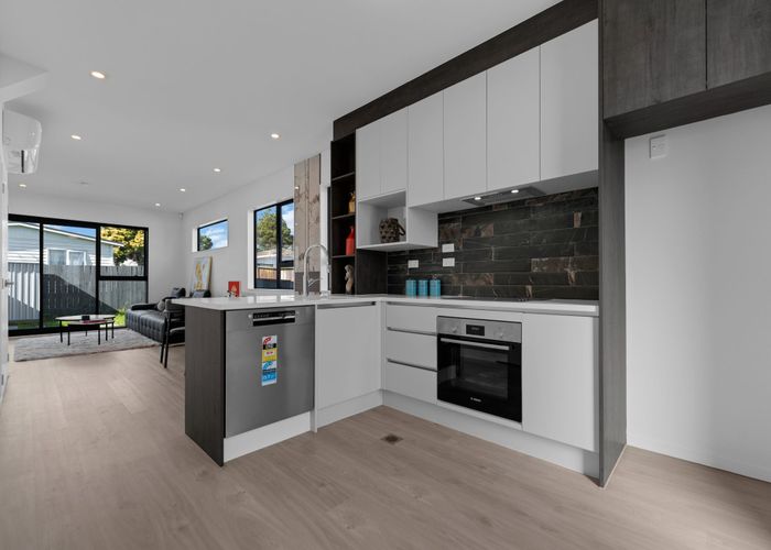  at 6E Fellbrook Street, Manurewa, Manukau City, Auckland