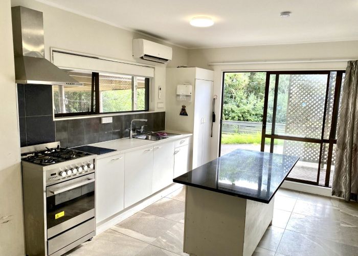  at 49a Alexandra Ave, Torbay, North Shore City, Auckland