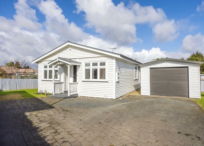 at 124 Mangere Road, Otahuhu, Auckland