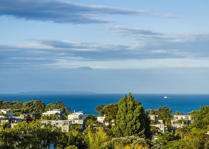  at 12 Eastcliffe Road, Castor Bay, Auckland