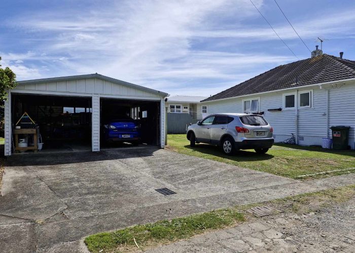  at 14 Trafalgar Street, Westown, New Plymouth