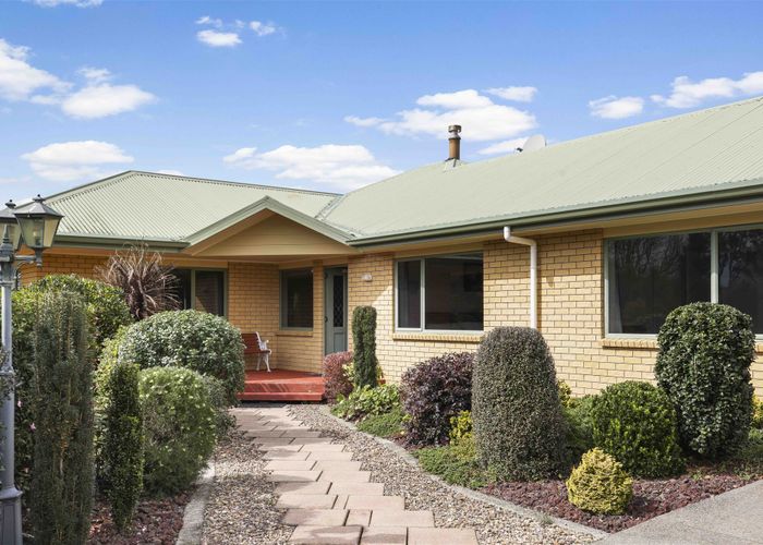  at 173 Robson Road, Ngahinapouri, Hamilton