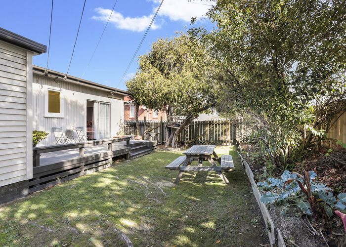  at 2094 Great North Road, Avondale, Auckland