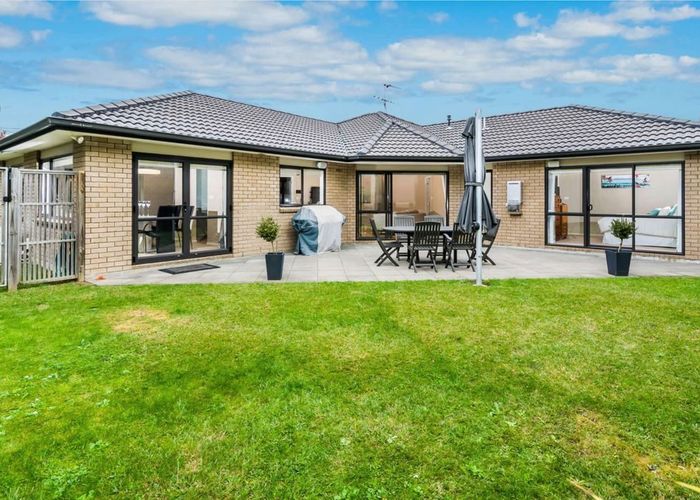  at 26 Kilkelly Avenue, Pinehill, North Shore City, Auckland