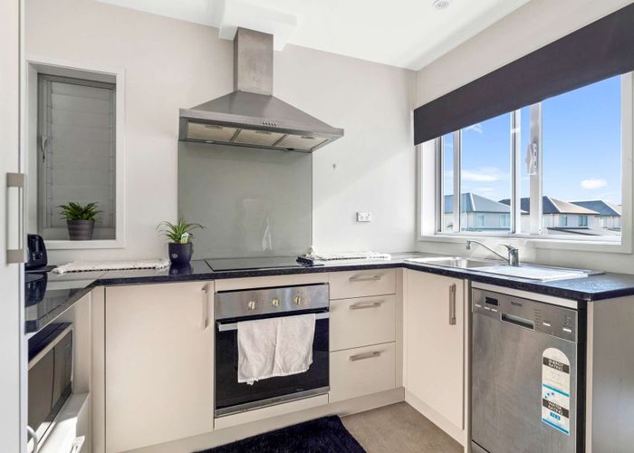  at 2/26 Hollowout Street, Takanini, Papakura, Auckland