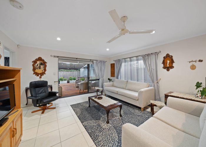  at 3 Bezar Place, Flat Bush, Manukau City, Auckland