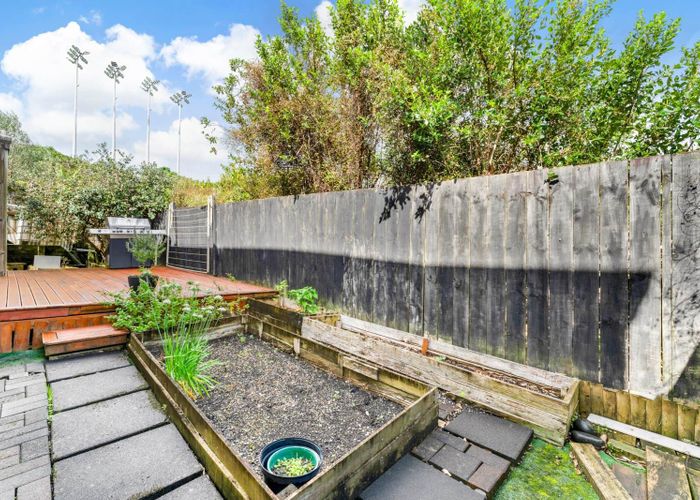  at 7/9 Sunnydale Place, Oteha, Auckland