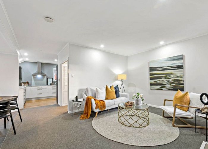  at 37 Savoy Road, Glen Eden, Waitakere City, Auckland