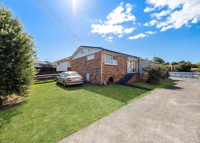 at Unit 1-2/29 Malone Road, Mount Wellington, Auckland City, Auckland