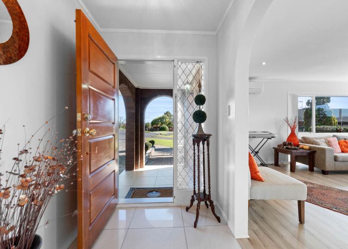  at 13 Carriage Close, Northpark, Manukau City, Auckland