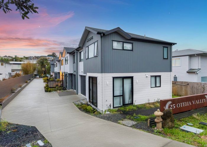  at 25B Oteha Valley Road, Northcross, North Shore City, Auckland