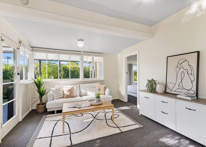  at 86 Corson Avenue, Beckenham, Christchurch