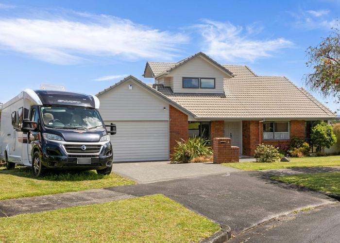  at 18 Sharples Place, Somerville, Auckland