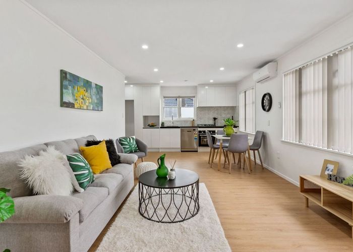  at 1/18 Plunket Avenue, Manukau Central, Auckland