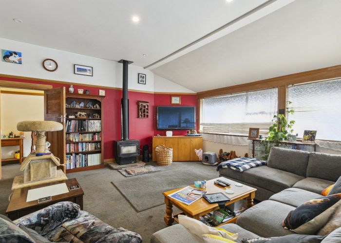  at 80 Apu Crescent, Lyall Bay, Wellington