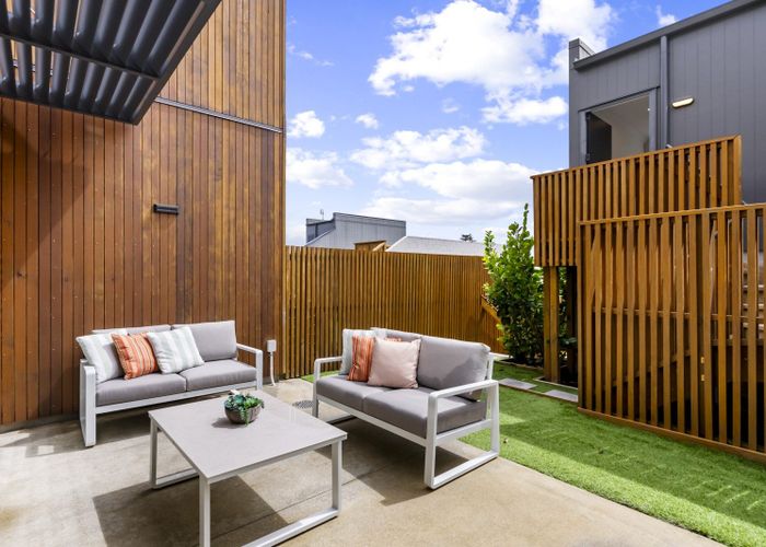  at 9 Hudson Bay Road, Hobsonville, Waitakere City, Auckland