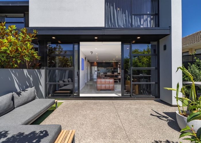  at 1/182 Chester Street East, Christchurch Central, Christchurch