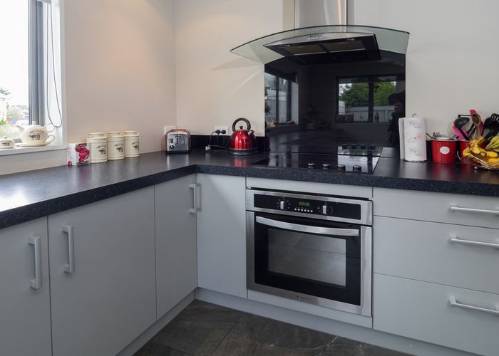  at 8 Manse Place, Hampstead, Ashburton