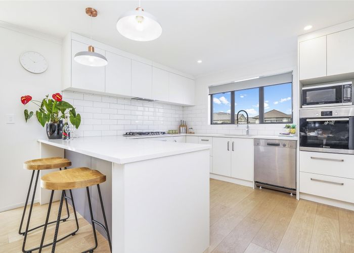  at 35 Batten Drive, Flagstaff, Hamilton