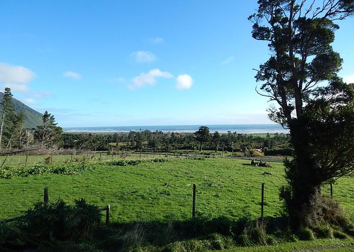  at 1/2624 State Highway 6, BARRYTOWN, RUNANGA