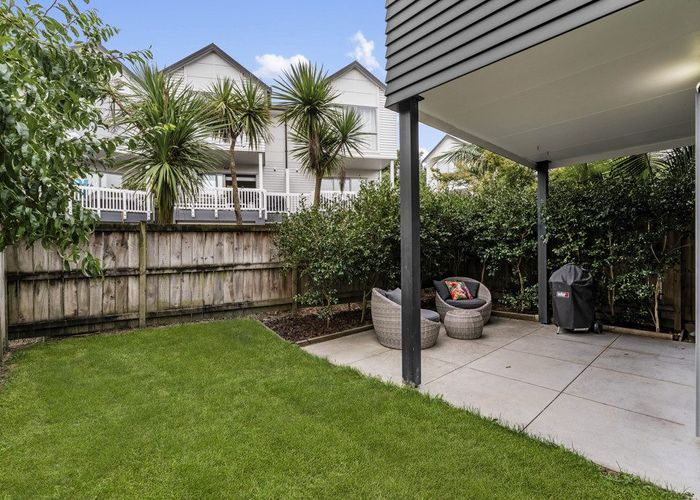  at 28/27 Powell Street, Avondale, Auckland City, Auckland