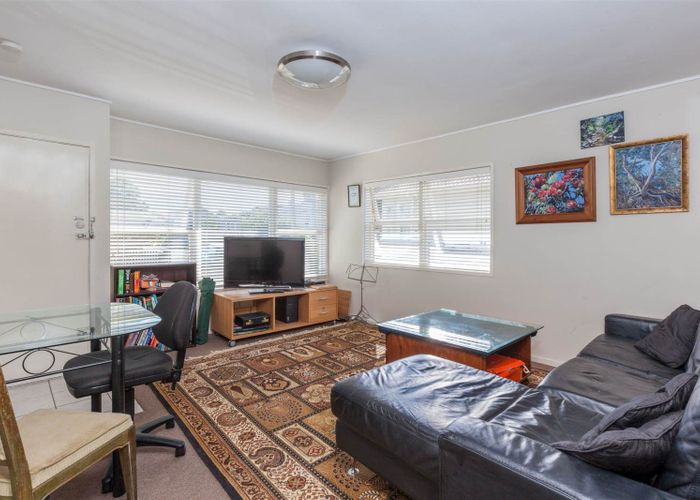  at 1/9 Duke Street, Three Kings, Auckland