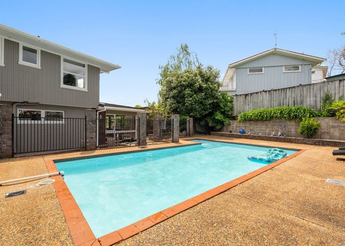  at 10 Dover Place, Remuera, Auckland City, Auckland