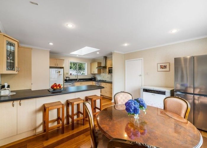  at 230 Avonhead Rd, Avonhead, Christchurch City, Canterbury