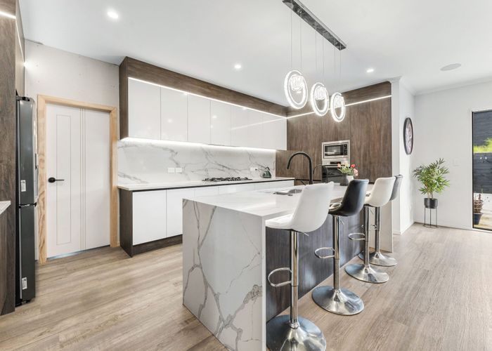  at 82 Charlestown Drive, Flat Bush, Auckland