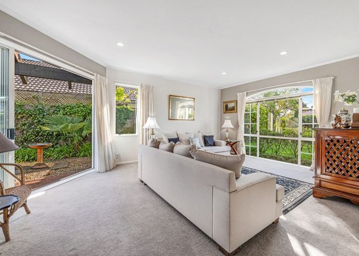  at 5 Bronte Place, Somerville, Auckland