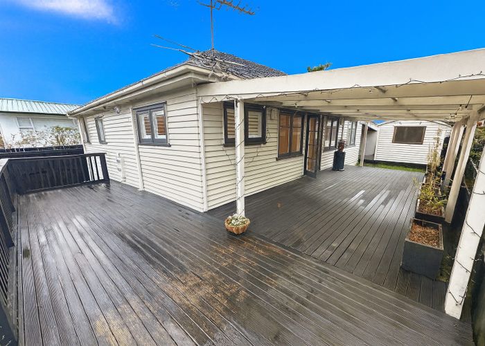  at 40a Riro Street, Point Chevalier, Auckland City, Auckland