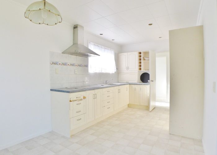  at 14 Ewbank Place, Manurewa, Manukau City, Auckland