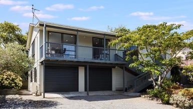  at 8 Romesdale Road, Papakowhai, Porirua