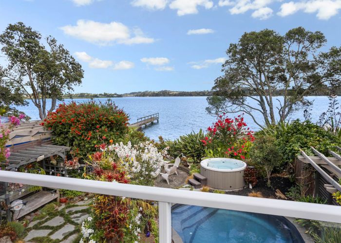  at 92 The Terrace, Herald Island, Auckland