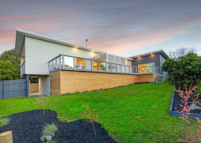  at 15 Oceana Drive, Welcome Bay, Tauranga, Bay Of Plenty