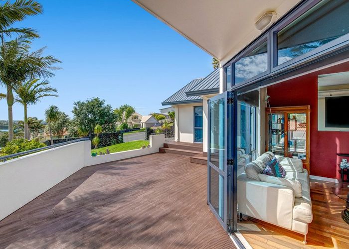  at 42 Kestrel Heights, Arkles Bay, Whangaparaoa