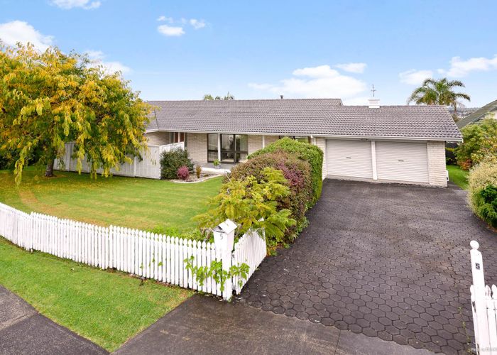  at 5 Somerville Road, Shelly Park, Auckland