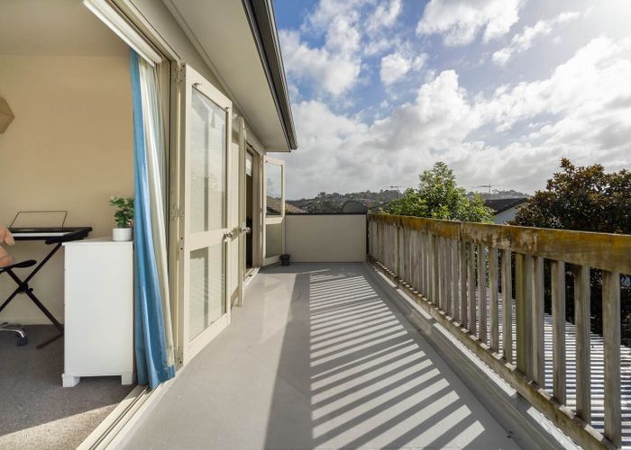  at 2/51 Fields Parade, Oteha, North Shore City, Auckland