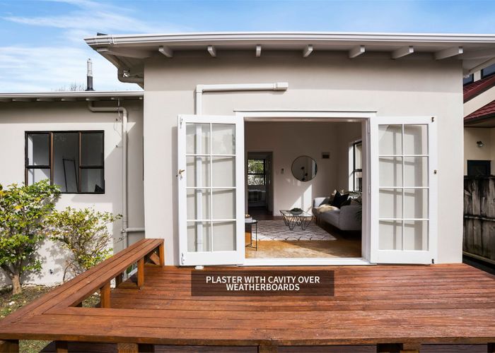  at 1/16 Nile Road, Milford, Auckland