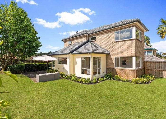  at 11 Amherst Place, Albany, North Shore City, Auckland