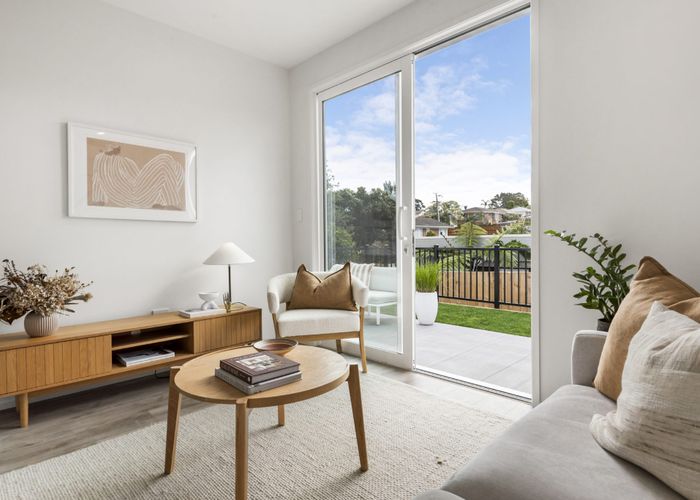  at 7 Camrose Place, Glenfield, North Shore City, Auckland