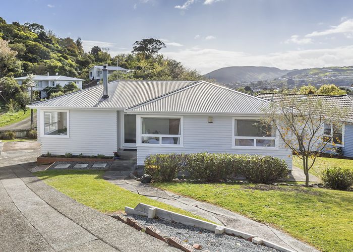  at 36 Larsen Crescent, Tawa, Wellington