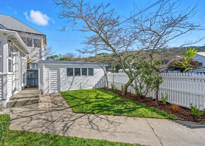  at 37 Menzies Street, Sumner, Christchurch City, Canterbury