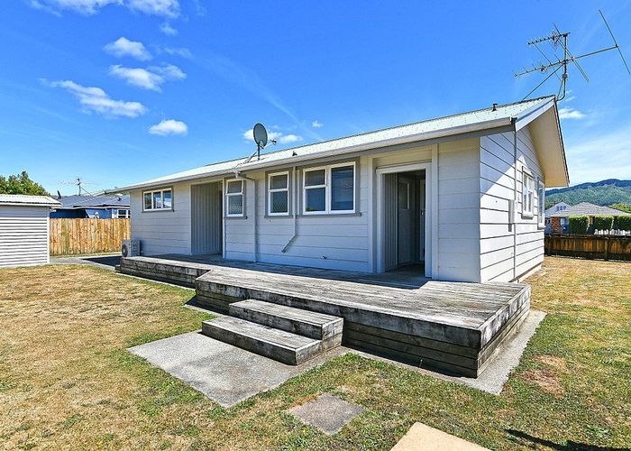  at 9 Phar Lap Grove, Trentham, Upper Hutt, Wellington